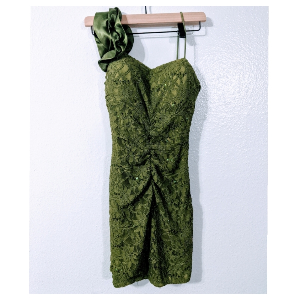 Stunning green dress